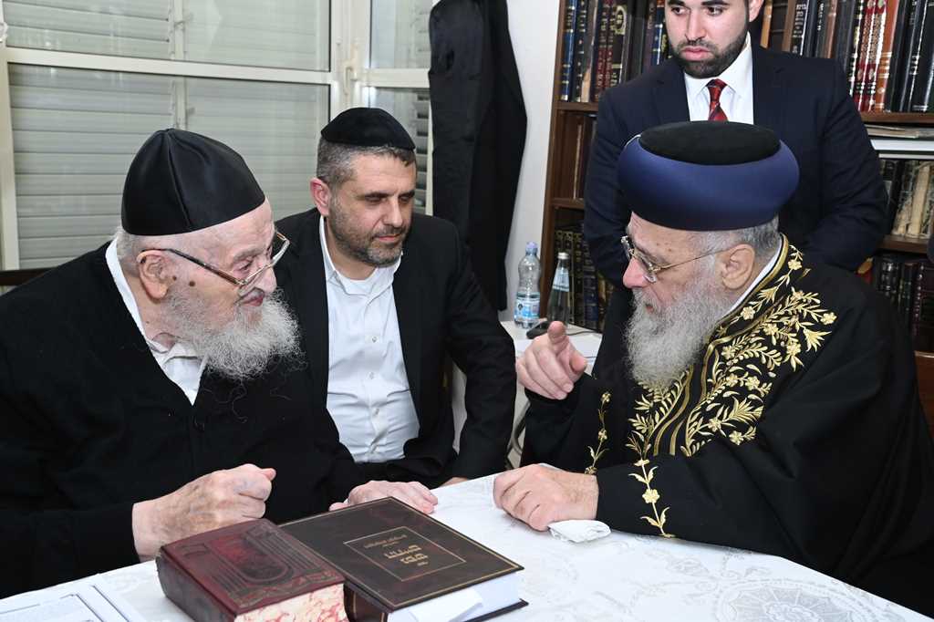 Shlomo Katche. ajnasat Sefer Tora. Israel Sacar. (30) – Mashaladigital